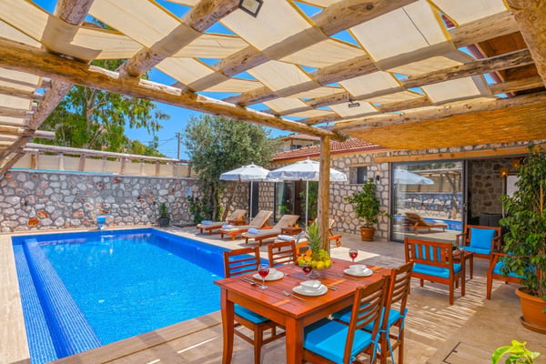 Villa Lilith-2, Kalkan Bölgesinde, 2 Odalı, Jakuzili, Taş Mimari 1