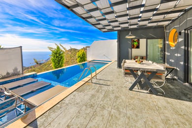Villa Violeta-7, Deniz Manzaralı, 3 Odalı, Jakuzili 2