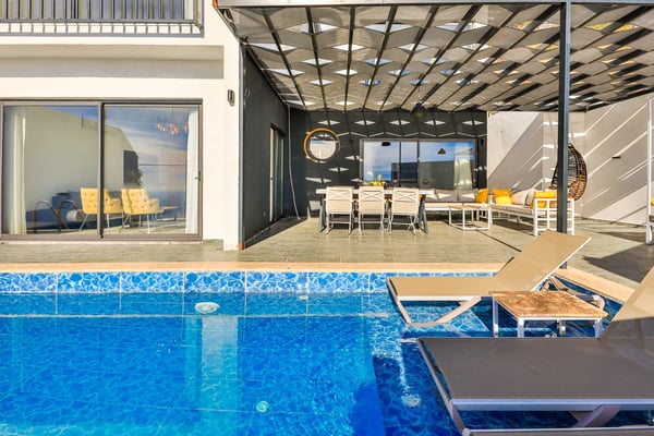 Villa Violeta-8, Deniz Manzaralı, 3 Odalı, Jakuzili 2