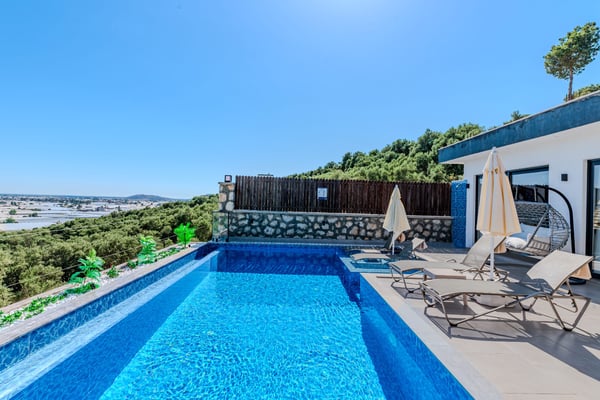 Villa Akragos, Kalkan Bölgesinde, 2 Odalı, Jakuzili, Muhafazakar 3