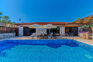 Villa Bally-1, Jakuzili, 2 Odalı, Korunaklı 2