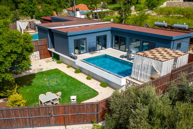Villa Loka-1, 2 Odalı, Jakuzili ve Korunaklı 1