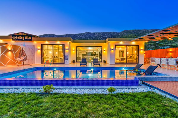 Villa Platin-1, Sarıbelen Bölgesinde, 3 Odalı, Jakuzili 2