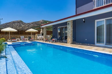 Villa Girasol, 3 Odalı ve Doğa İçerisinde 3