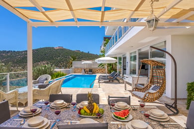 Villa Apollon, Süit Yatak Odalı, Geniş Havuzlu, Denize Yakın 3