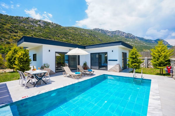 Villa Keza-1, Jakuzili, Balayına Uygun ve Muhafazakar 1