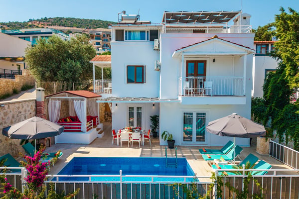 Villa Okyanus, Merkezi Konumda, Deniz Manzaralı ve 3 Odalı 1