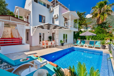 Villa Okyanus, Merkezi Konumda, Deniz Manzaralı ve 3 Odalı 2