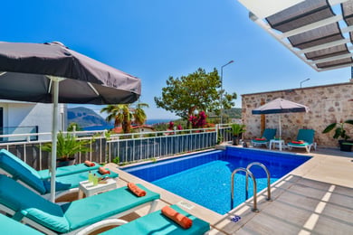 Villa Okyanus, Merkezi Konumda, Deniz Manzaralı ve 3 Odalı 3