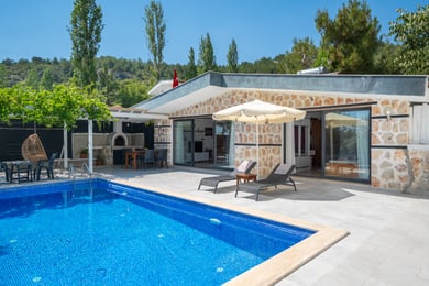 Villa Fulya, Doğa İçerisinde, Manzaralı ve Jakuzili 1