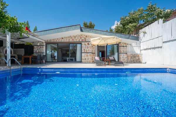 Villa Fulya, Doğa İçerisinde, Manzaralı ve Jakuzili 2