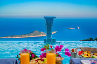 Villa Çillim, Kahvaltı Dahil, Muhteşem Deniz Manzaralı ve Muhafazakar 2
