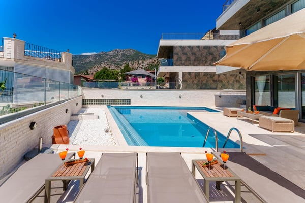 Villa Blue-2, Deniz Manzaralı, Kapalı Havuz, Hamam ve Sauna 2