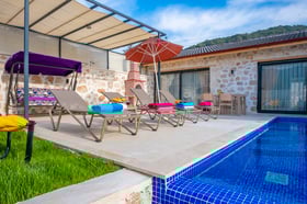 Villa Baran, Kalkan Sarıbelen'de, Doğa İçerisinde, Lüks Muhafazakar Villa 3