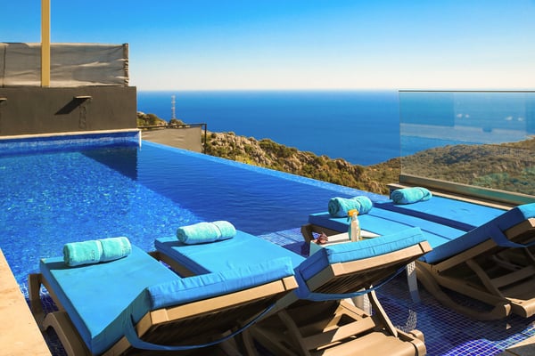 Villa Casa Blanca, Doğa İçerisinde, Deniz Manzaralı Lüks Villa 3