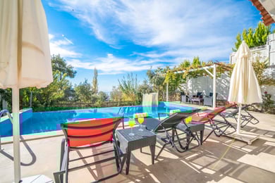 Villa Efser, Harika Günbatımı Manzaralı Muhafazakar Villa 2