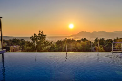 Villa Polen, Deniz Manzaralı, Doğa İçerisinde, Geniş Havuzlu, Jakuzili 3