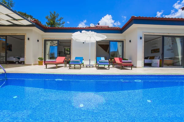 Villa Cronus, Deniz Manzaralı, Süit Odalı, Jakuzili Lüks Villa 2