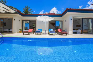 Villa Cronus, Deniz Manzaralı, Süit Odalı, Jakuzili Lüks Villa 2