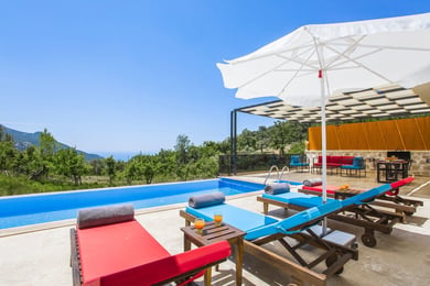 Villa Cronus, Deniz Manzaralı, Süit Odalı ve Jakuzili 2