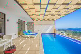 Villa Aleda, Geniş Havuzlu, Markete Yakın Lüks Villa 3
