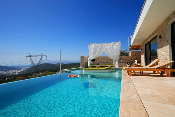 Villa Sofyan-3, Süit Odalı, Denize Yakın, Muhafazakar Villa 2