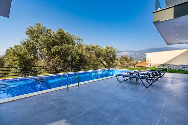 Villa Merita, İki jakuzili, Çocuk Havuzlu, Manzaralı Lüks Villa 2