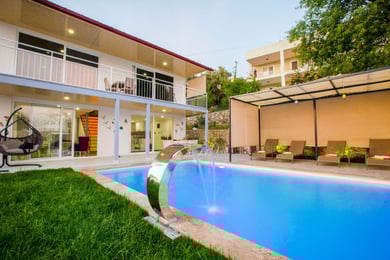 Villa Kenter, Geniş Yüzme Havuzlu, Özel Manzaralı Lüks Villa 1