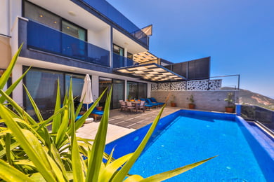 Villa Azra, İki Havuzlu, Deniz Manzaralı, Site İçerisinde Lüks Villa 1