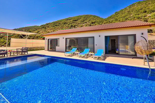 Villa Vulturus, Sarıbelen'de, Geniş Havuzlu, Dört Kişilik Lüks Villa 1