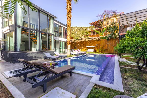 Villa Şans, 4 Odalı, Çift Jakuzili, Sauna ve Sinema Odalı Lüks Villa 3