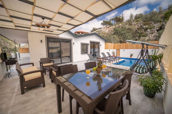 Villa Honey, Dört Konuk Kapasiteli, Geniş Havuzlu Villa 3