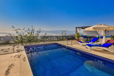 Villa Lafontaine, Korunaklı Havuzlu, Süit Odalı Lüks Villa 1