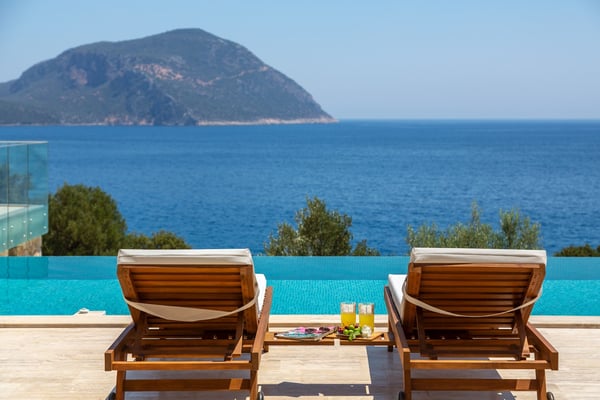 Villa Yerdeniz-2, Denize sıfır, Deniz Manzaralı, 4 Odalı ve Kendine Ait Plajlı Villa 3