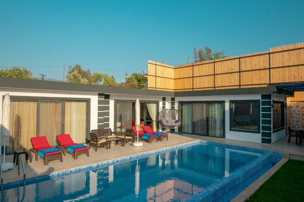Villa Memnu 2