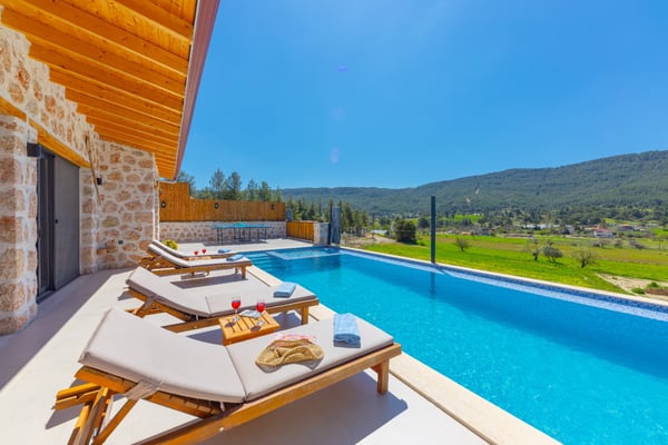 Villa Edis, İki Odalı, Korunaklı Havuzlu Jakuzili 2