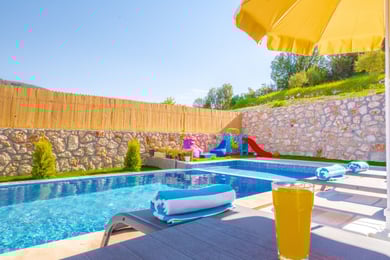 Villa Evcara, İki Odalı, Korunaklı Havuzlu Jakuzili Villa 3