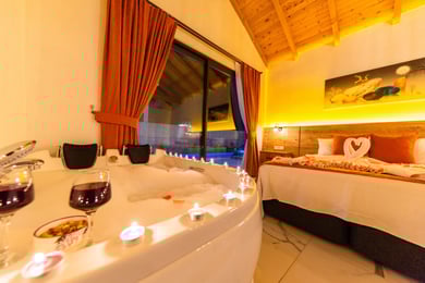 Villa Evcara, İki Odalı, Korunaklı Havuzlu Jakuzili Villa 1