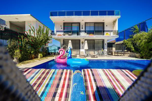 Villa Joven, Kalkan Bölgesinde, İki Odalı, Jakuzili, Muhafazakar Villa 2