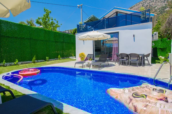 Villa Enjoy, Kalkan Bölgesinde, İki Odalı, Jakuzili Balayı Villası 2