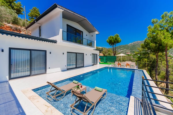 Villa Piaf, Kalkan Bölgesinde, Deniz Manzaralı, Korunaklı Havuzlu Villa 2