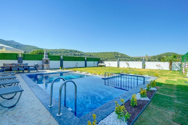 Villa Mozart, Fethiye Bölgesinde, 4 Odalı, Havuzu Isıtmalı, Korunaklı Villa 2