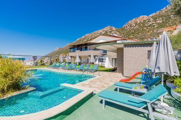 Villa Perseus, Kalkan Bölgesinde, 6 Odalı, Çift Havuzlu, Saunalı, Tenis Kortlu Villa 2