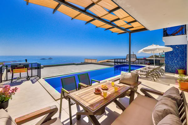 Villa Şan-2, Kalkan Bölgesinde, 2 Odalı, Deniz Manzaralı , İki Havuzlu, Hamamlı Villa 1