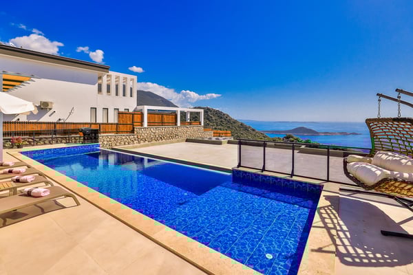 Villa Şan-2, Kalkan Bölgesinde, 2 Odalı, Deniz Manzaralı , İki Havuzlu, Hamamlı Villa 3