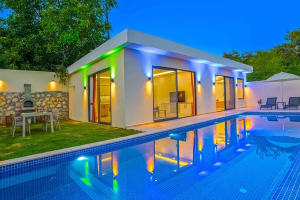 Villa Şebboy, Kalkan'da Tek Odalı, Jakuzili 1