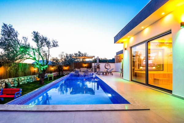 Villa Puhu, Kalkan Bölgesinde, 2 Odalı, Jakuzili, Muhafazakar 1