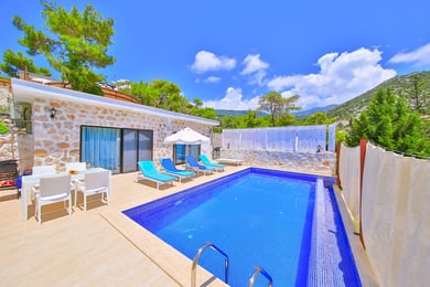 Villa Pete-2, Kalkan Bölgesinde, 2 Odalı, Jakuzili 2