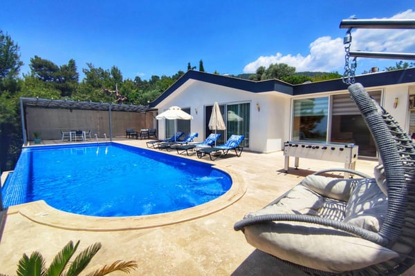 Villa Monroe, Kalkan Bölgesinde, 2 Odalı ve Jakuzili 1