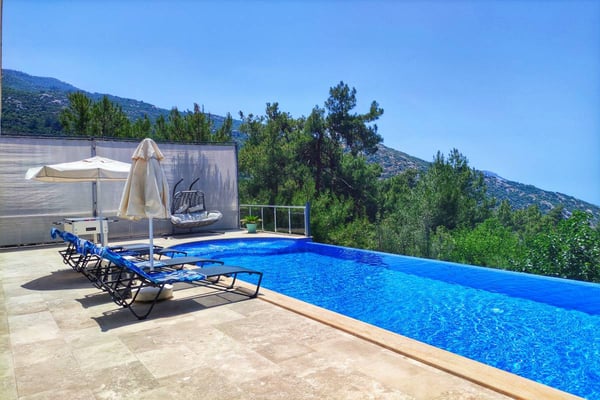 Villa Monroe, Kalkan Bölgesinde, 2 Odalı ve Jakuzili 3